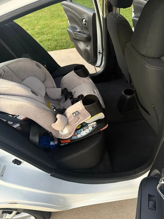 2018 Nissan Versa - Image 6 of 8