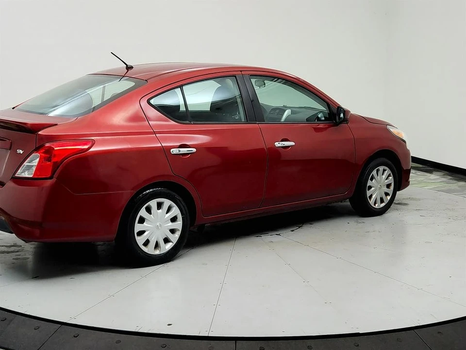 2018 Nissan Versa - Image 5 of 12