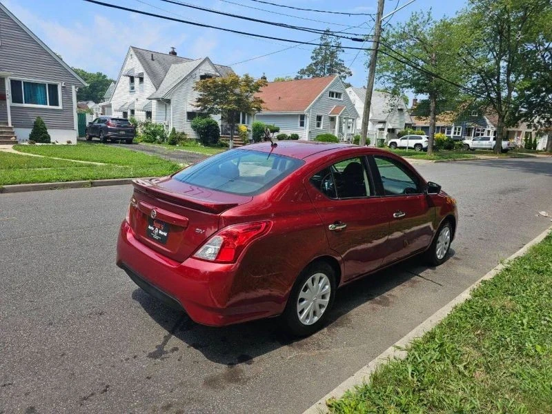 2018 Nissan Versa - Image 10 of 12