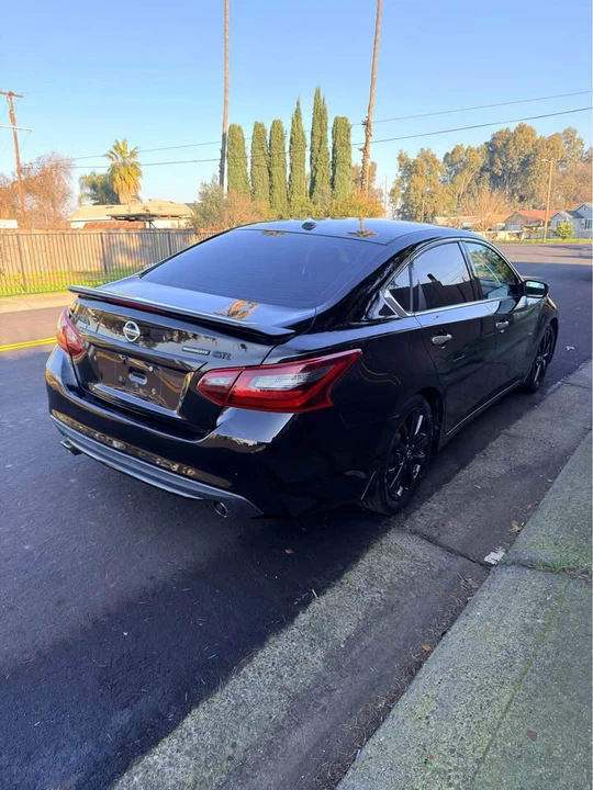 2018 Nissan Altima 5th Gen - Image 2 of 16