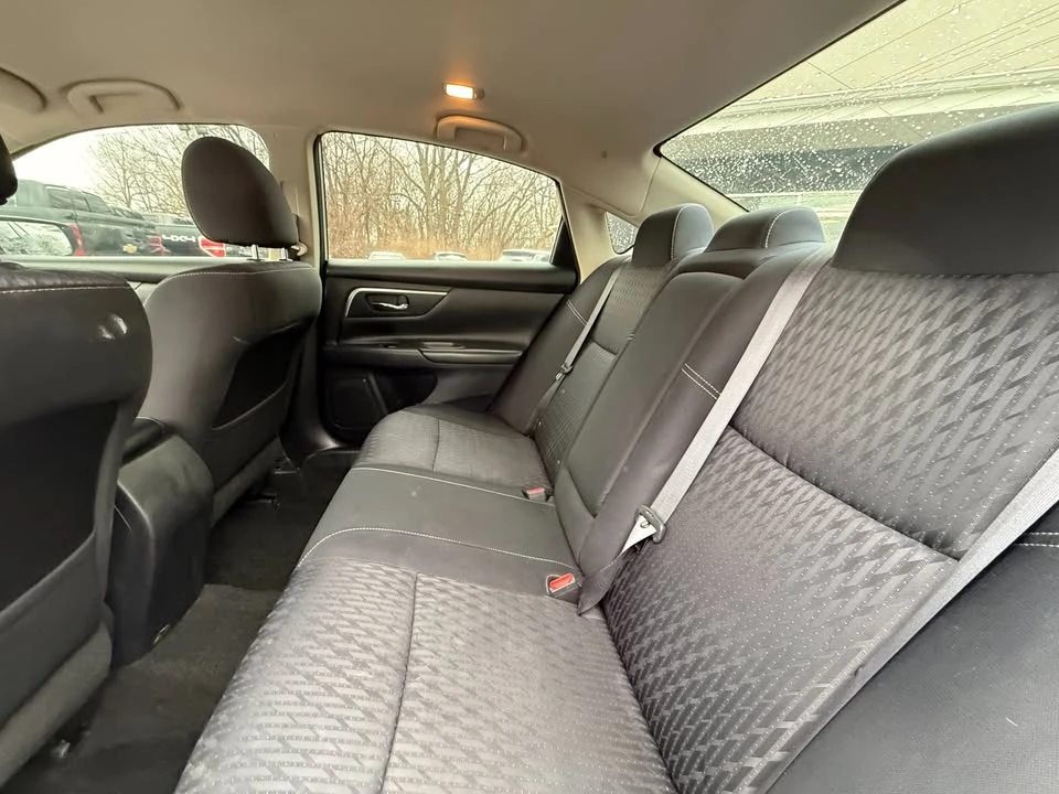 2018 Nissan Altima 5th Gen - Image 10 of 13