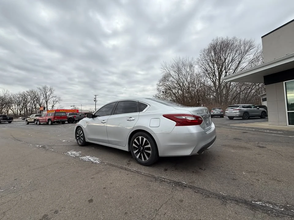 2018 Nissan Altima 5th Gen - Image 3 of 13