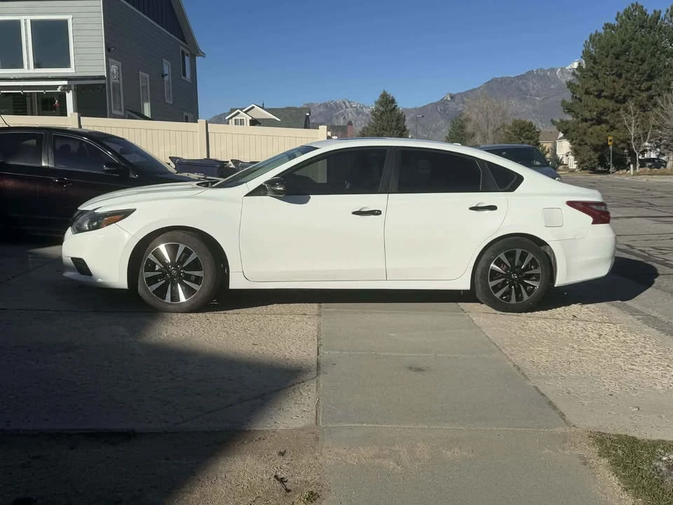 2018 Nissan Altima 5th Gen - Image 2 of 12