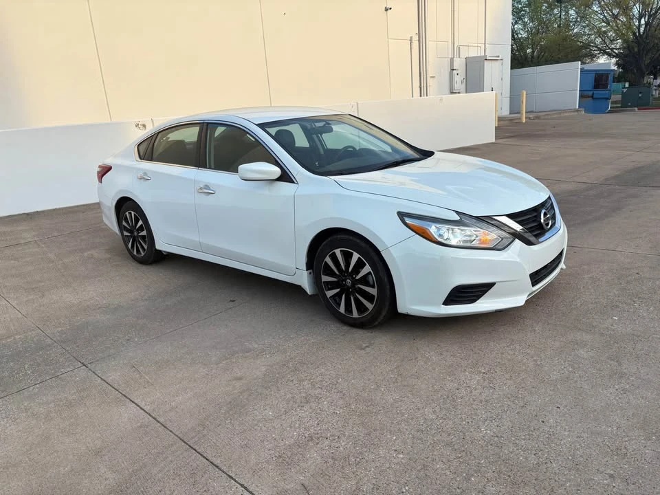 2018 Nissan Altima 5th Gen - Image 2 of 11