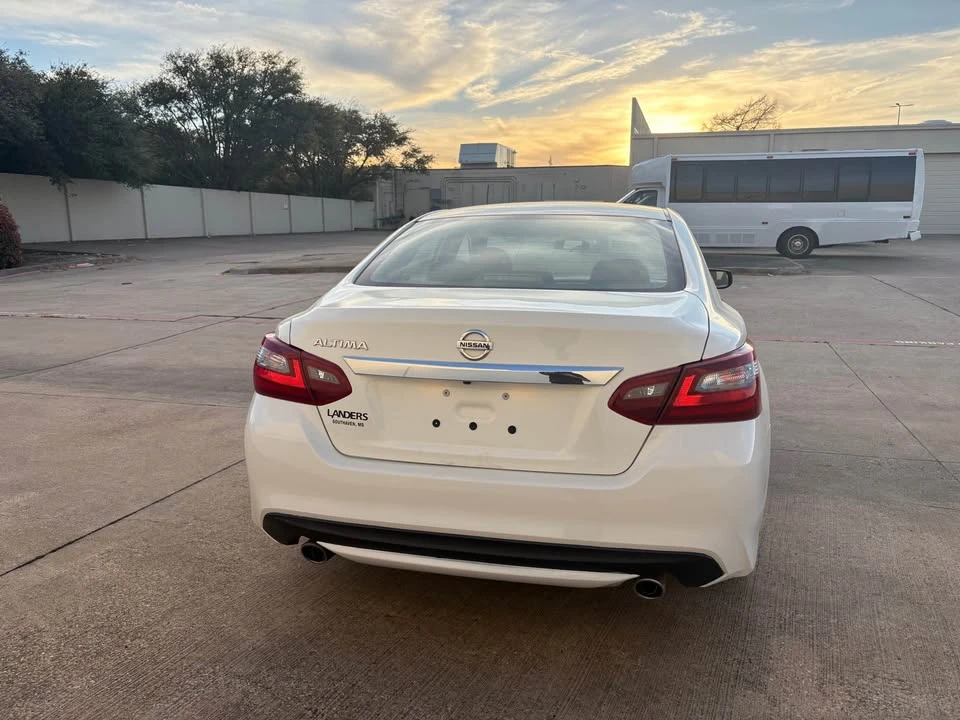 2018 Nissan Altima 5th Gen - Image 4 of 11