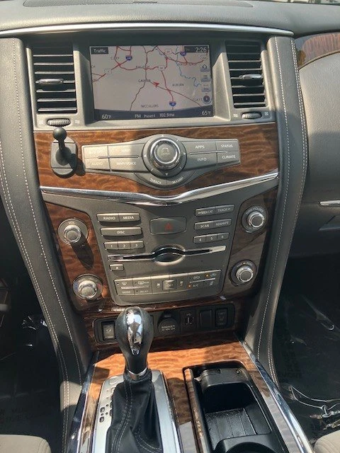 2018 Nissan Armada - Image 17 of 19