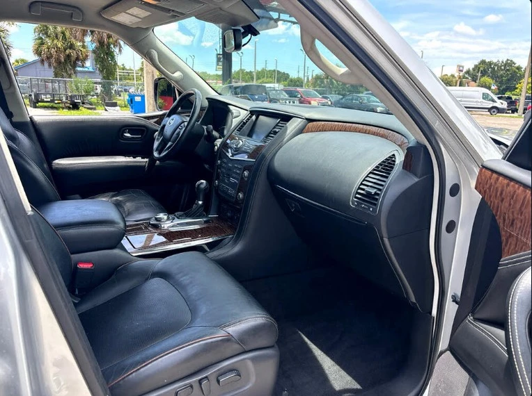 2018 Nissan Armada - Image 7 of 10