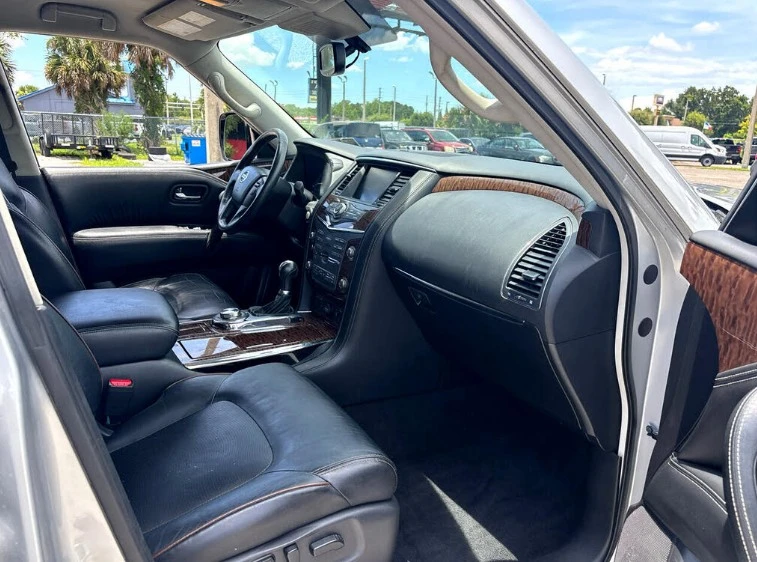 2018 Nissan Armada - Image 8 of 10
