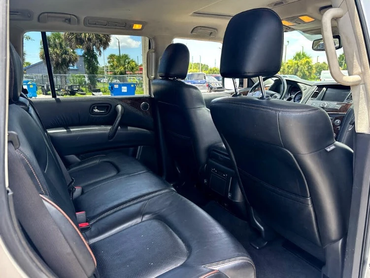 2018 Nissan Armada - Image 9 of 10