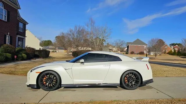 2018 Nissan GT-R Premium Coupe