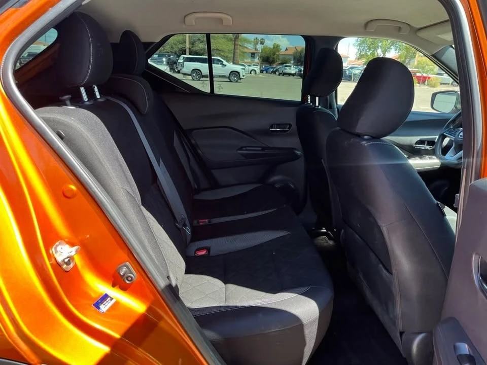 2018 Nissan Kicks - Image 14 of 18