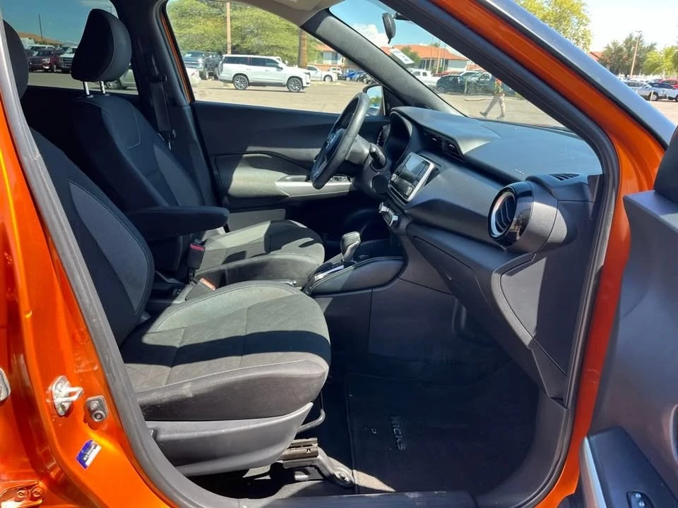 2018 Nissan Kicks - Image 16 of 18
