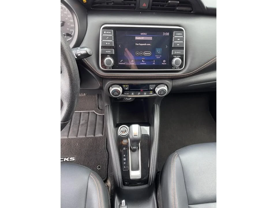 2018 Nissan Kicks - Image 11 of 15