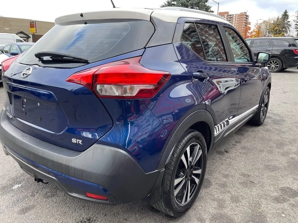 2018 Nissan Kicks - Image 2 of 15