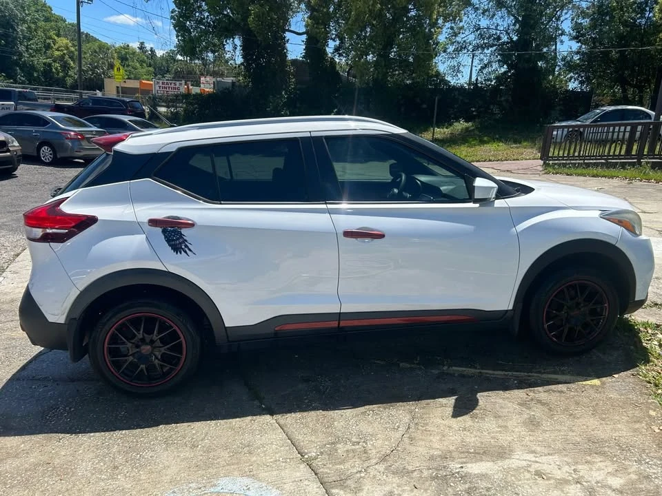 2018 Nissan Kicks - Image 5 of 9