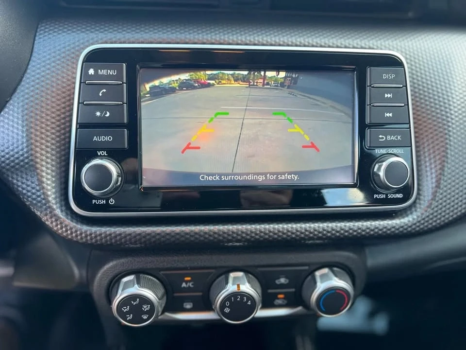 2018 Nissan Kicks - Image 12 of 20