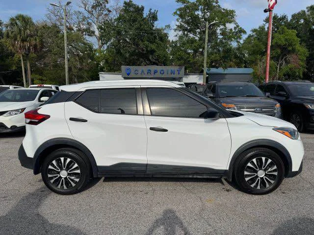 2018 Nissan Kicks - Image 5 of 11