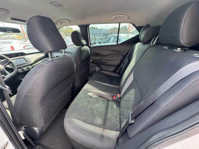 2018 Nissan Kicks - Image 9 of 11