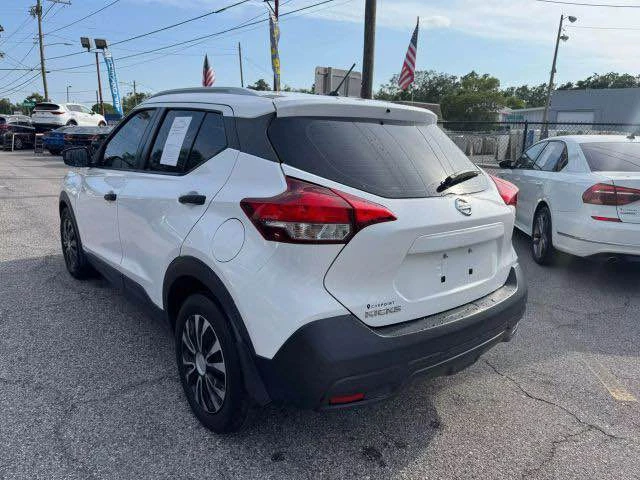 2018 Nissan Kicks - Image 2 of 11