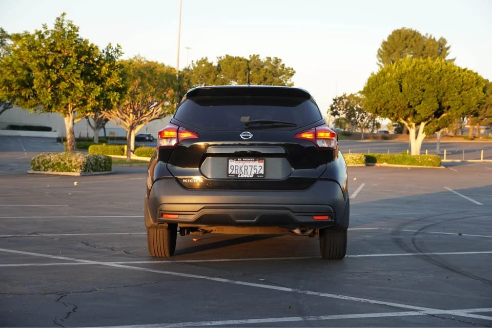 2018 Nissan Kicks - Image 7 of 17