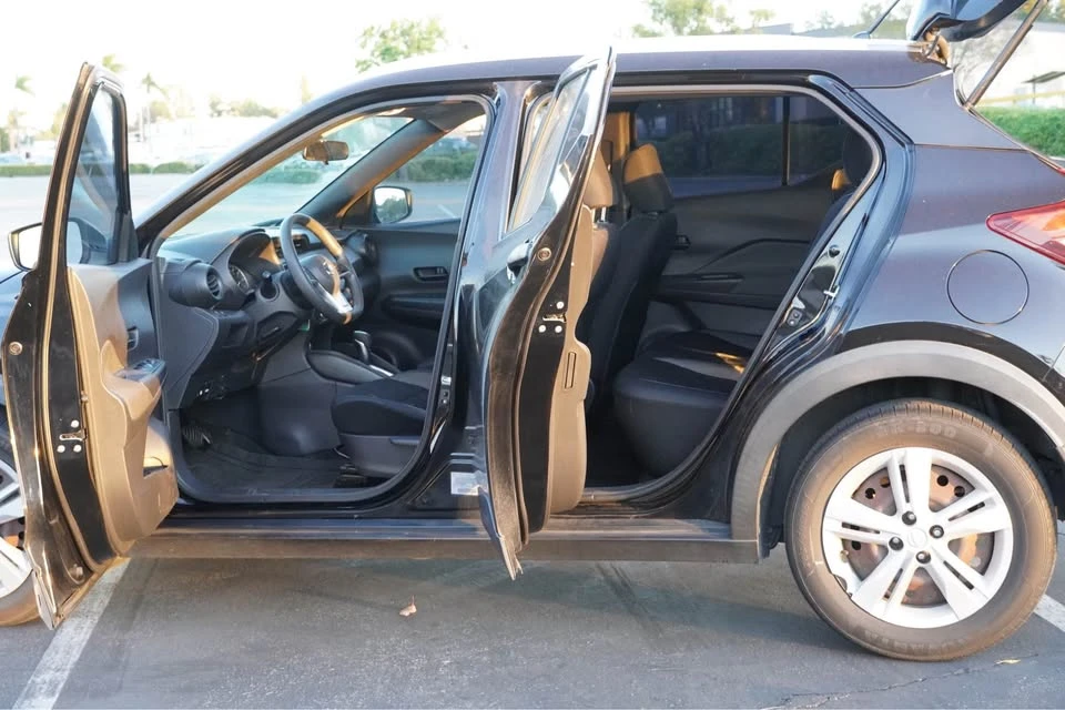 2018 Nissan Kicks - Image 11 of 17