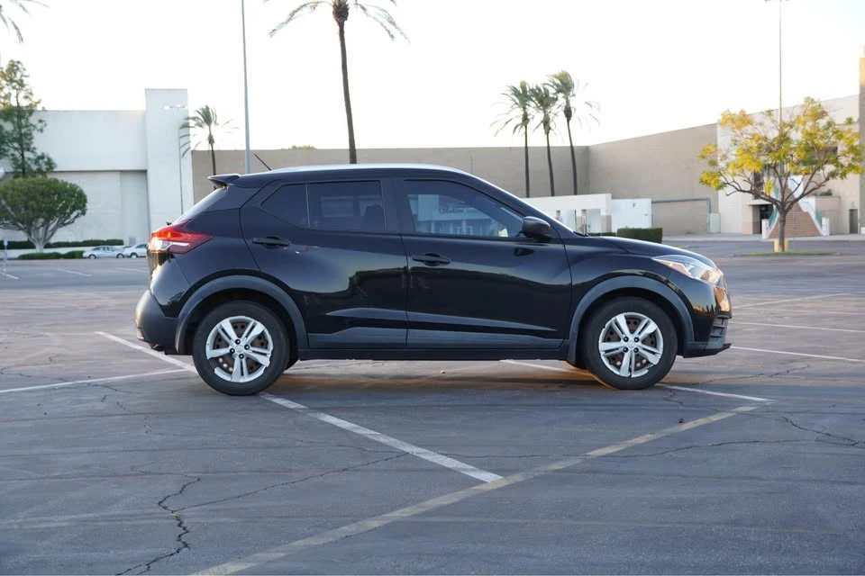 2018 Nissan Kicks - Image 5 of 17