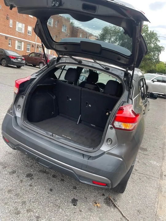 2018 Nissan Kicks - Image 4 of 17