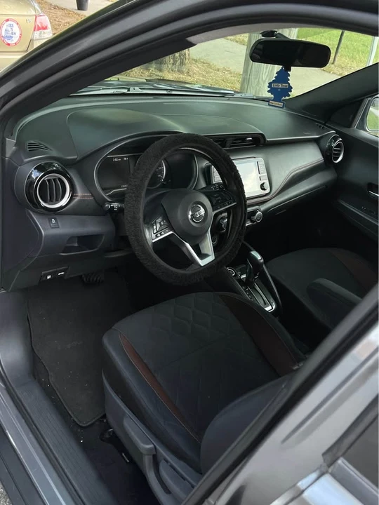 2018 Nissan Kicks - Image 12 of 17