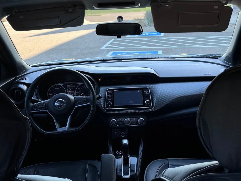 2018 Nissan Kicks - Image 12 of 16