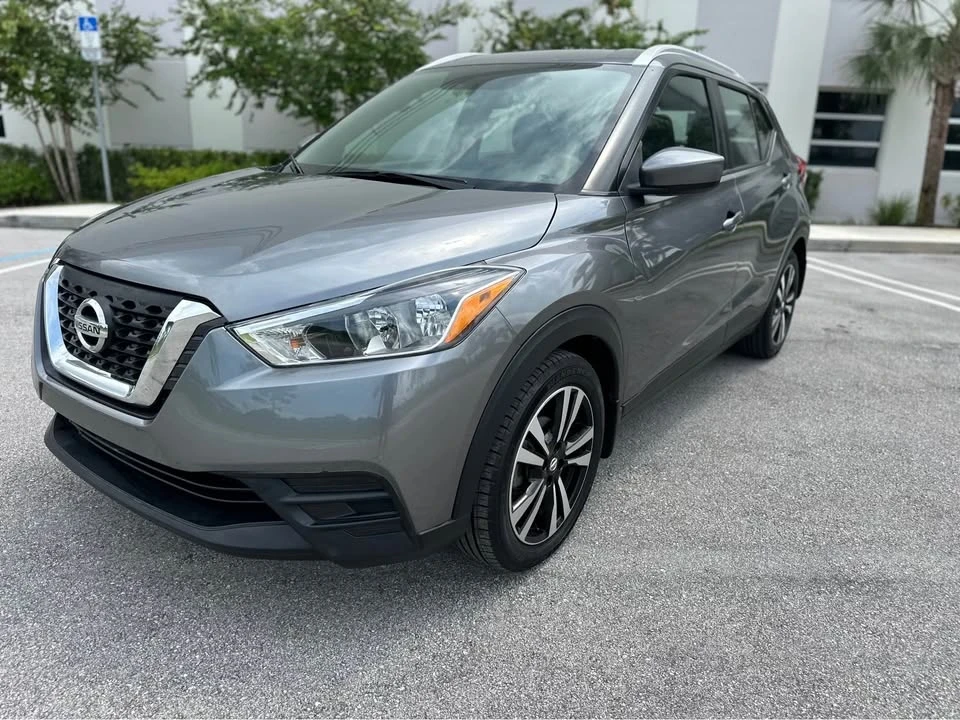 2018 Nissan Kicks - Image 2 of 20