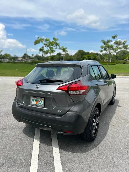 2018 Nissan Kicks - Image 12 of 20