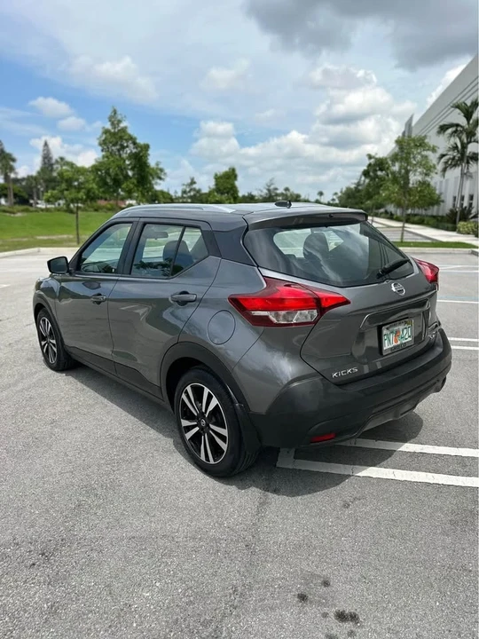 2018 Nissan Kicks - Image 13 of 20