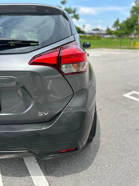 2018 Nissan Kicks - Image 15 of 20