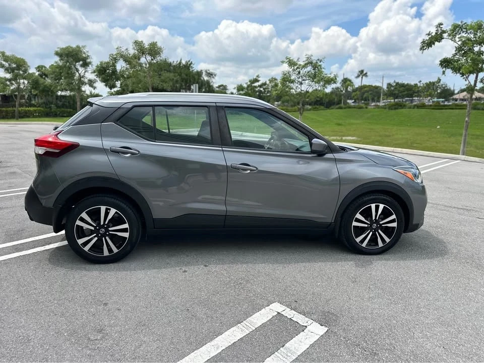 2018 Nissan Kicks - Image 10 of 20