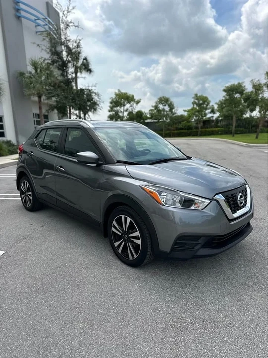2018 Nissan Kicks - Image 9 of 20
