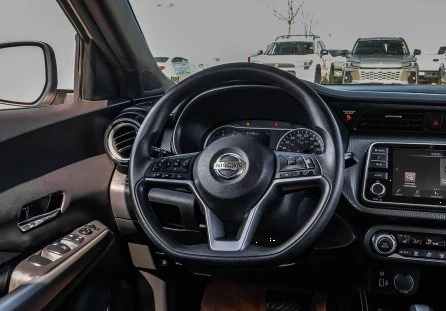 2018 Nissan Kicks - Image 4 of 9