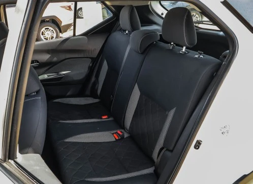 2018 Nissan Kicks - Image 8 of 9