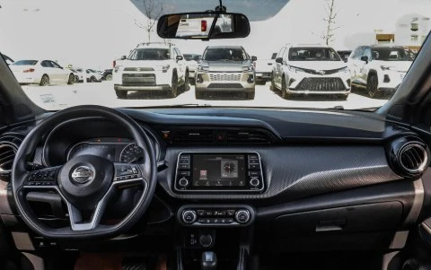 2018 Nissan Kicks - Image 6 of 8