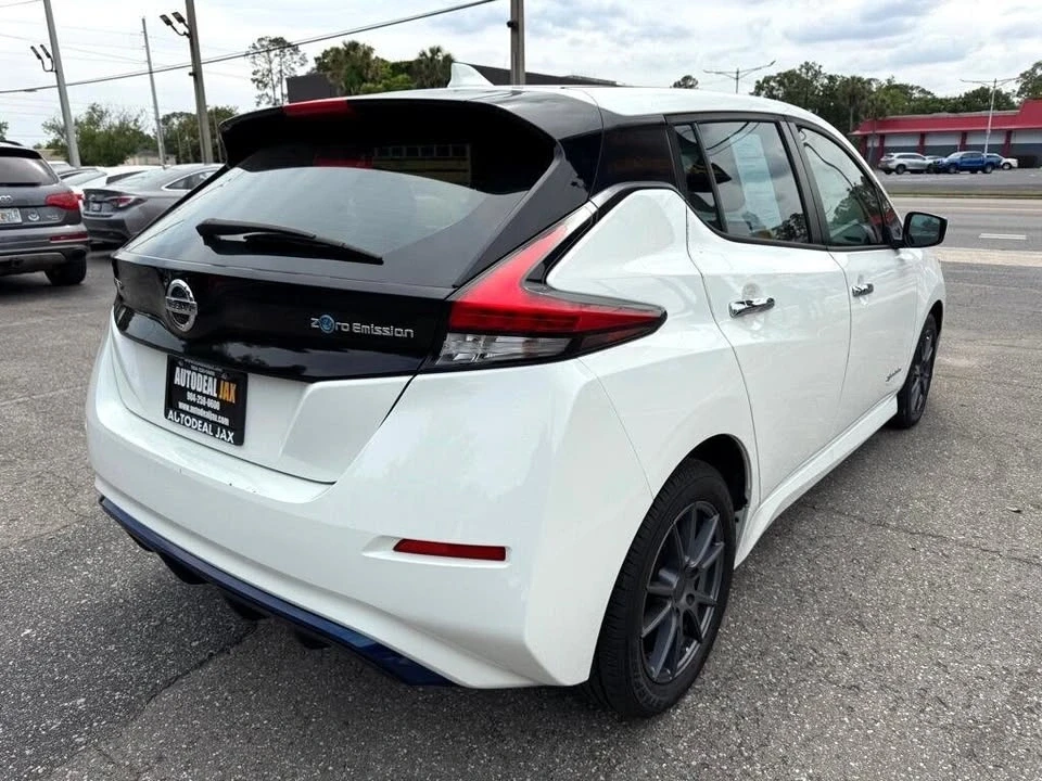 2018 Nissan Leaf - Image 4 of 13