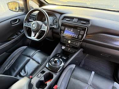 2018 Nissan Leaf - Image 17 of 20
