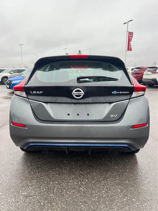 2018 Nissan Leaf - Image 6 of 12
