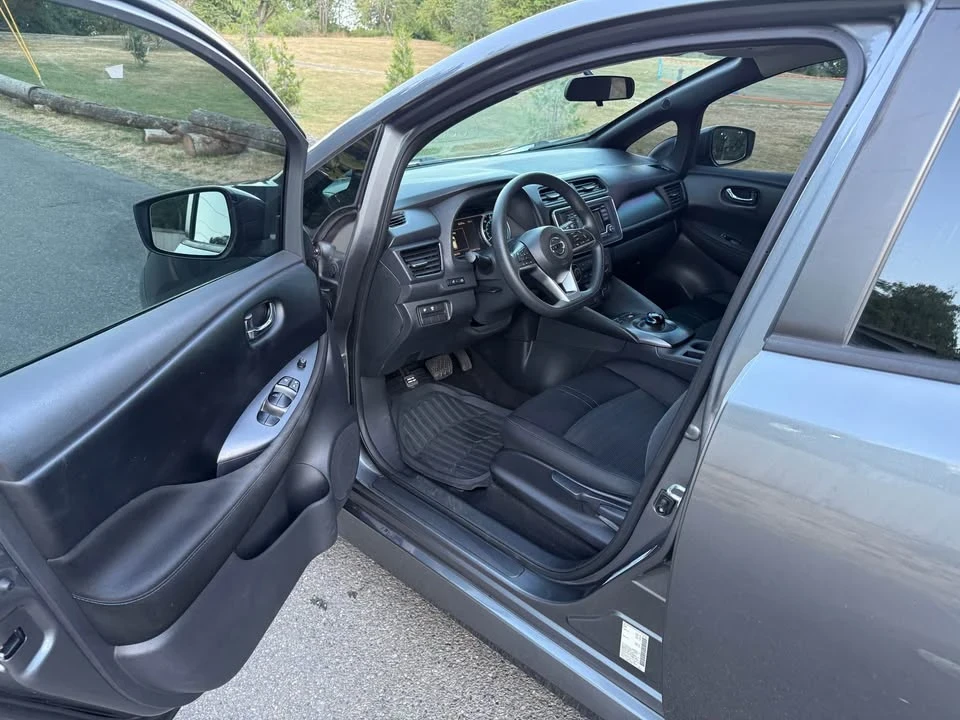 2018 Nissan Leaf - Image 10 of 11