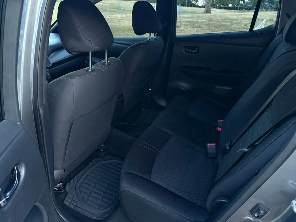 2018 Nissan Leaf - Image 8 of 11