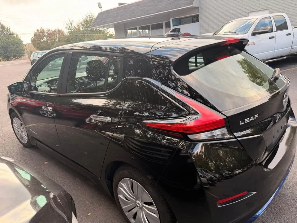 2018 Nissan Leaf - Image 6 of 8