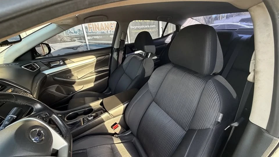 2018 Nissan Maxima 8th Gen - Image 9 of 14