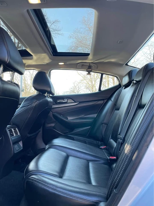 2018 Nissan Maxima 8th Gen - Image 12 of 20