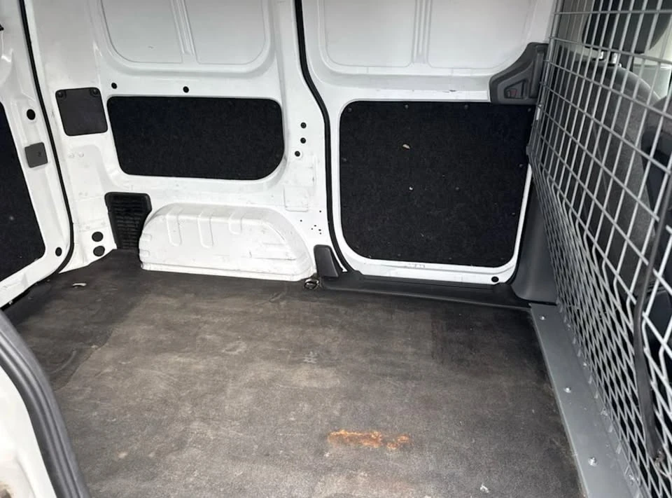 2018 Nissan NV - Image 11 of 12