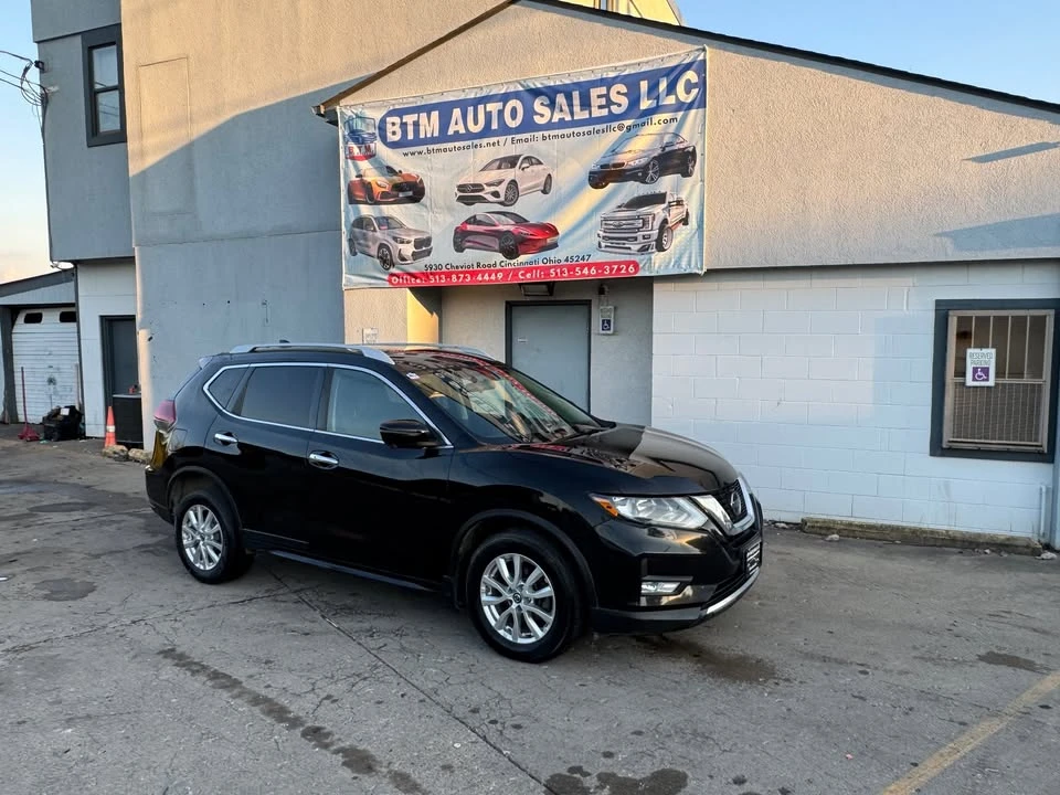 2018 Nissan Rogue - Image 7 of 17