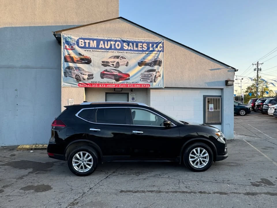 2018 Nissan Rogue - Image 8 of 17