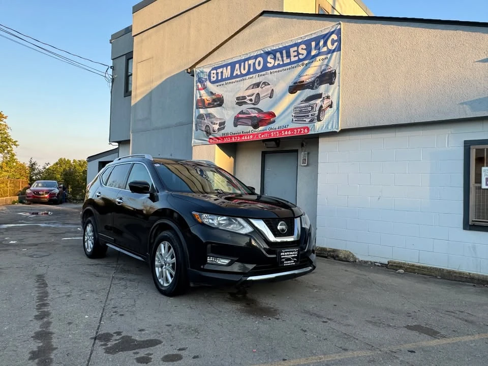 2018 Nissan Rogue - Image 4 of 17